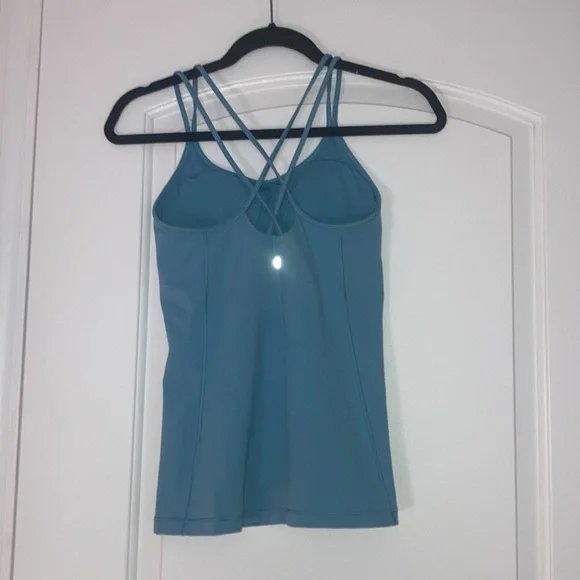 Lululemon blue tank top - Picture 2 of 5